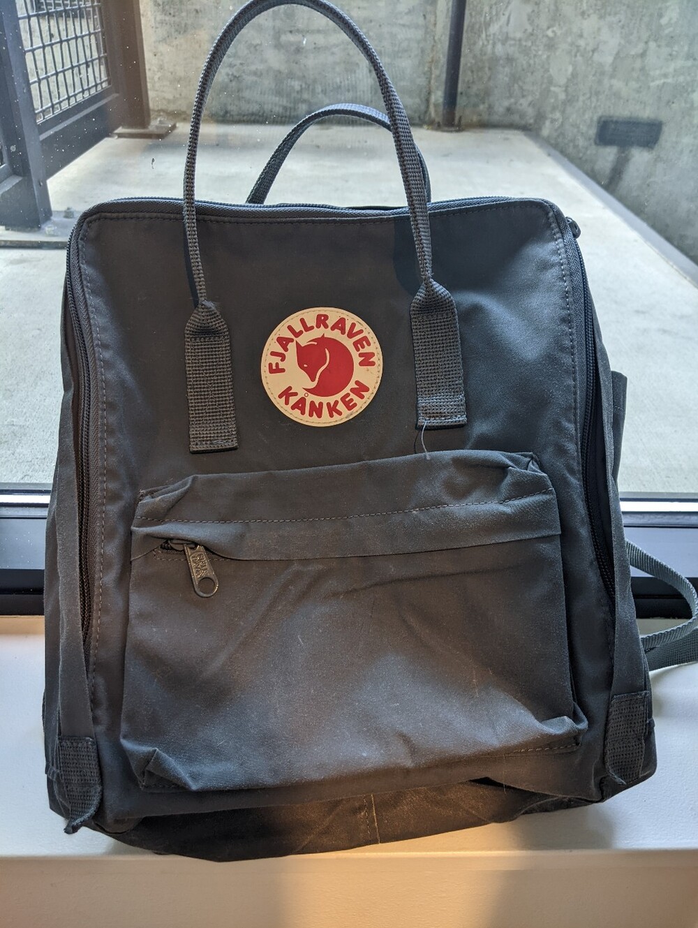 Fjallraven - Kånken Backpack 23510 Classic Bag - Slate/Charcoal Gray | ~10*15*5 - Picture 7 of 14